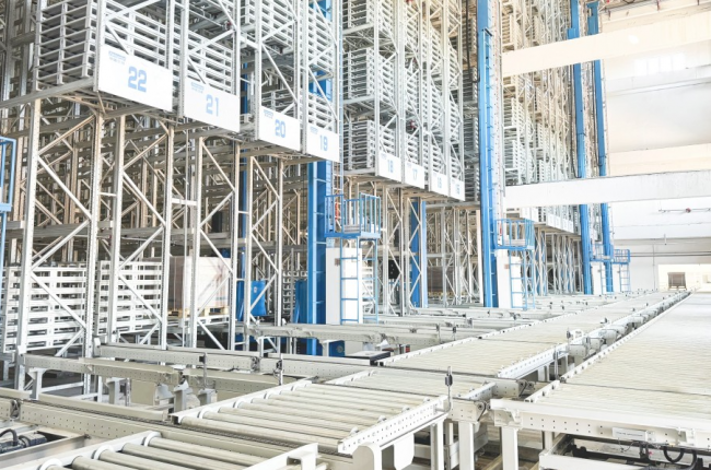 智啟未來(lái)，倉(cāng)儲(chǔ)無(wú)憂(yōu)：中揚(yáng)立庫(kù)助力合盛硅業(yè)領(lǐng)跑光伏智能制造